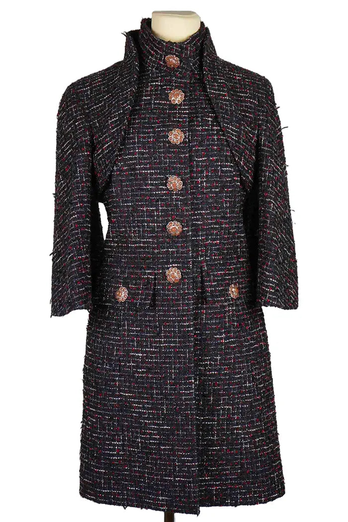 Manteau Chanel en Tweed Noir par Karl Lagerfeld, article d'occasion, vue de face
