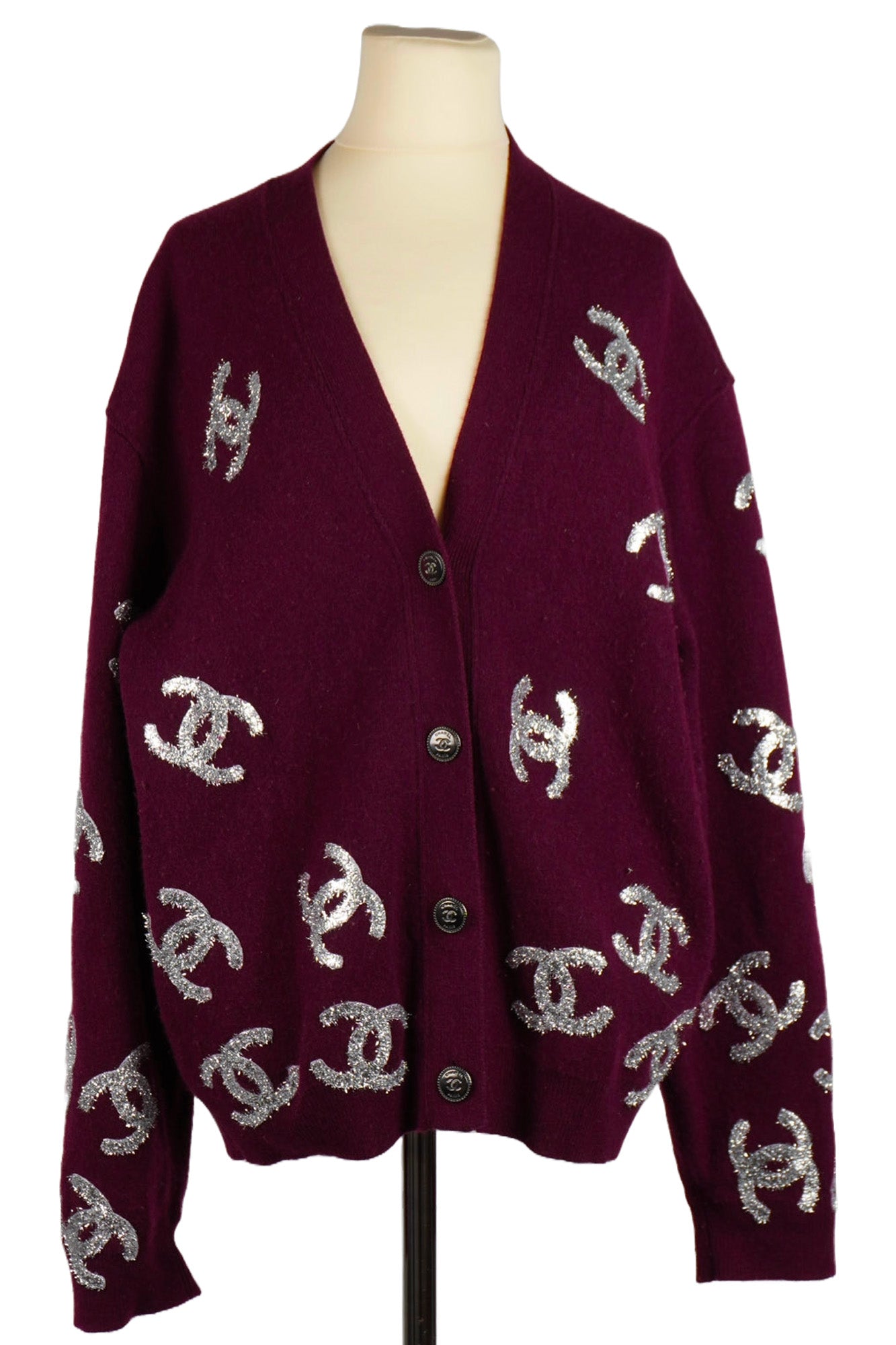 Cardigan Chanel Bordeaux Cachemire Métiers d'art, vue de face, d'occasion