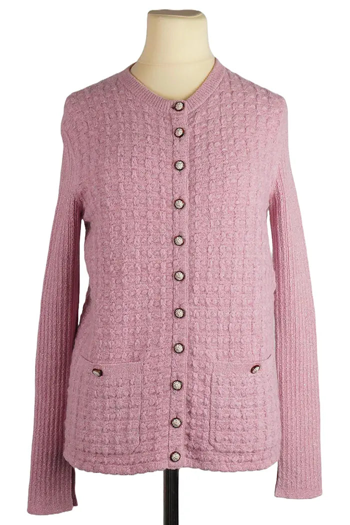 Cárdigan punto rosa "Paris-Cosmopolite" Chanel , usada, de segunda mano