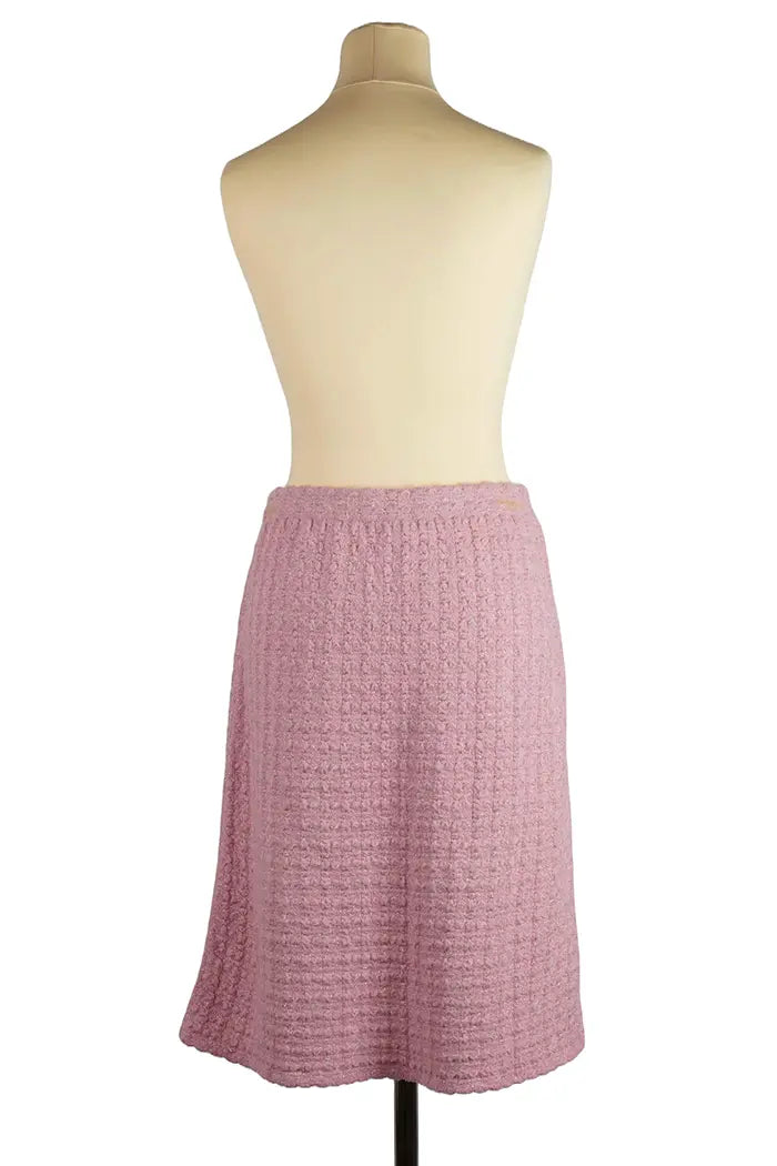 Jupe Chanel Maille Rose par Karl Lagerfeld, vue de dos, d'occasion