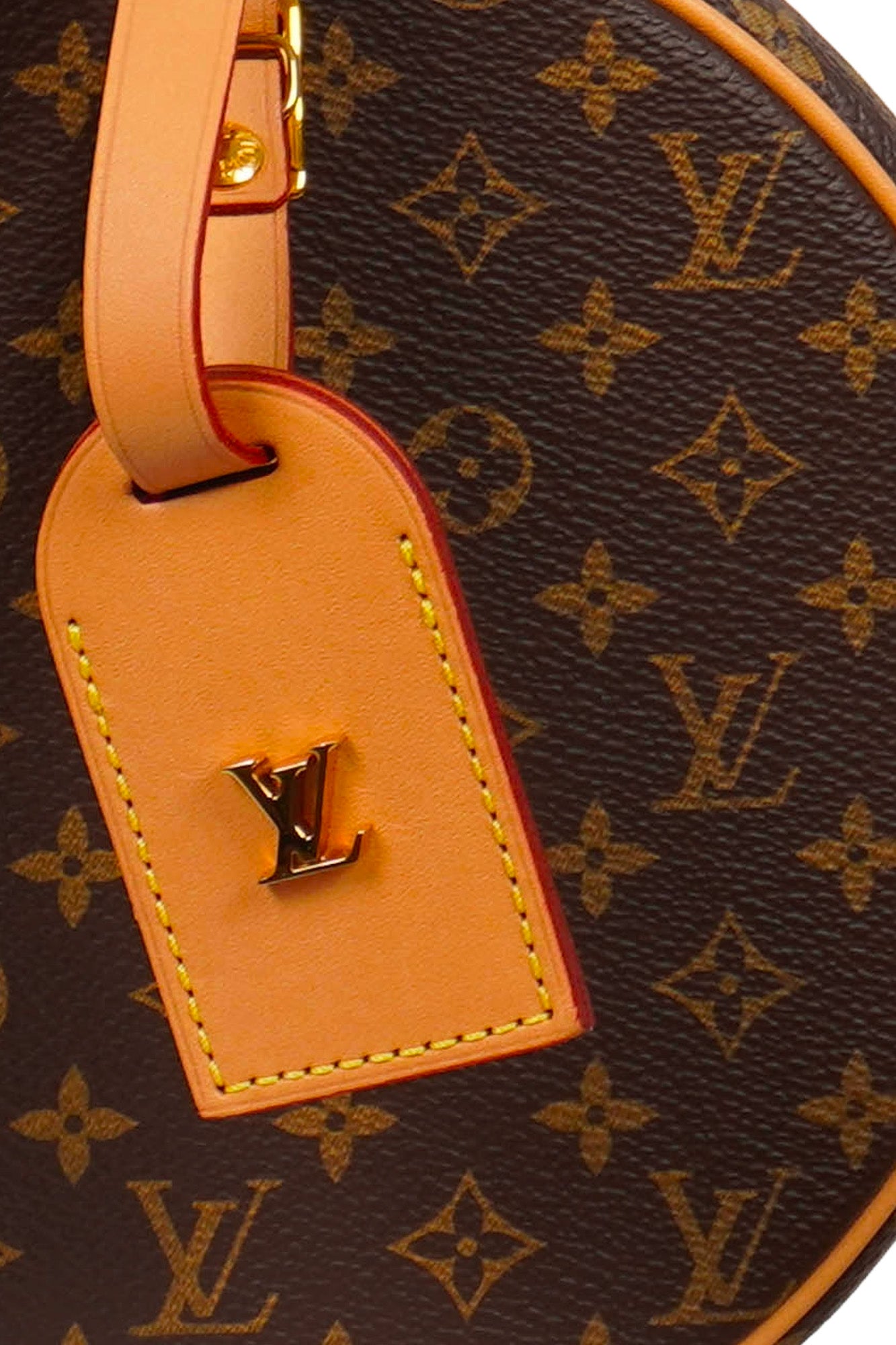 Louis Vuitton Boîte Chapeau bag in Monogram Canvas, item preloved, zoom on front with LV logo label