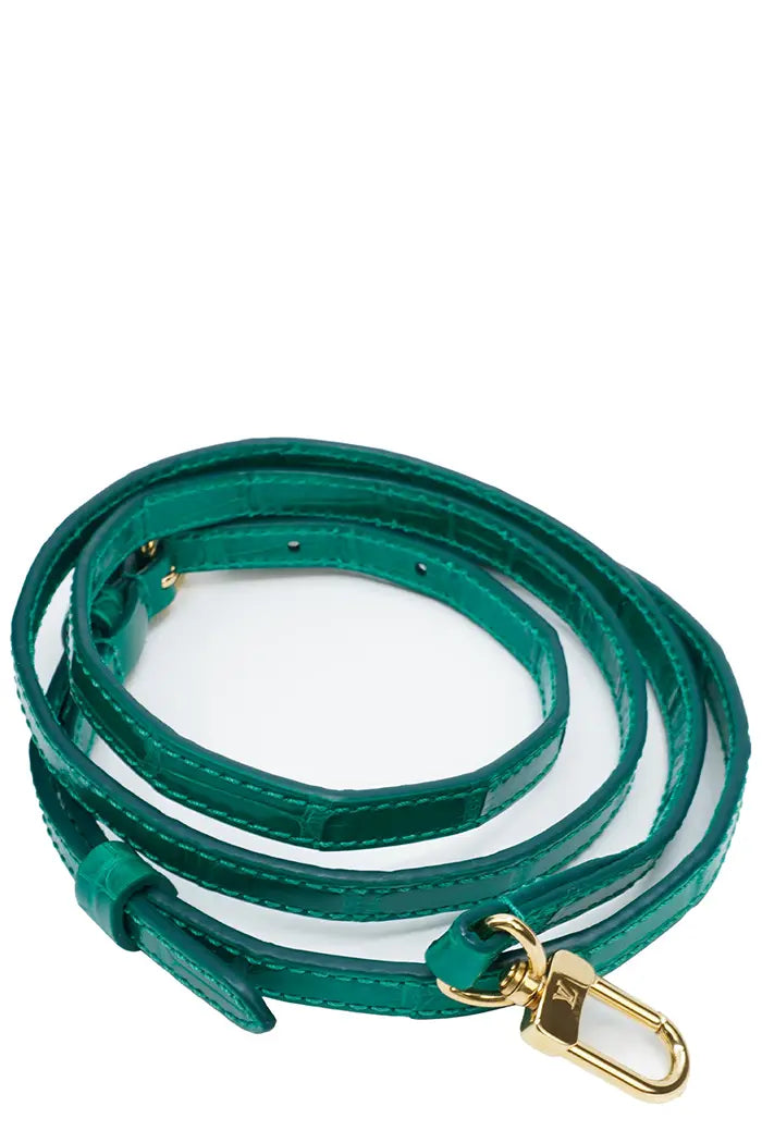 Sac Louis Vuitton 'Petite Boite Chapeau' vert en cuir d'alligator rigide, article d'occasion, zoom sur la bandoulière