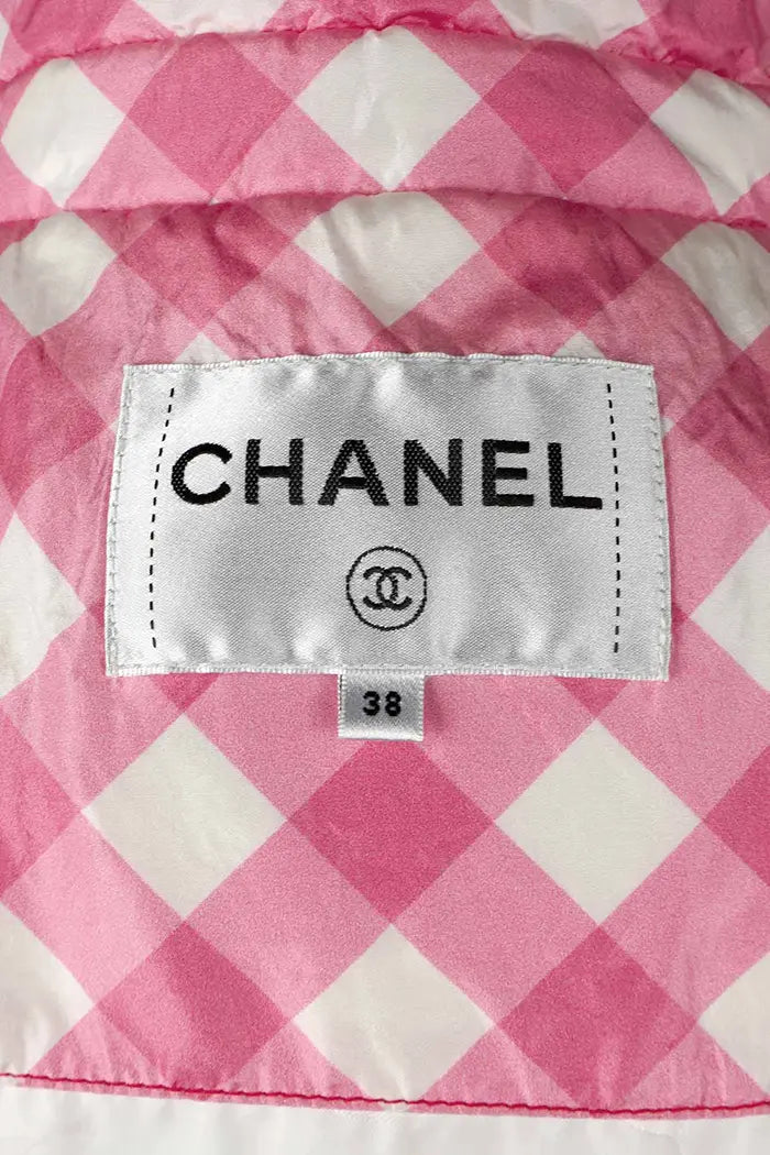 Veste-parka Chanel en soie vichy rose, taille 38FR, détail de l'étiquette