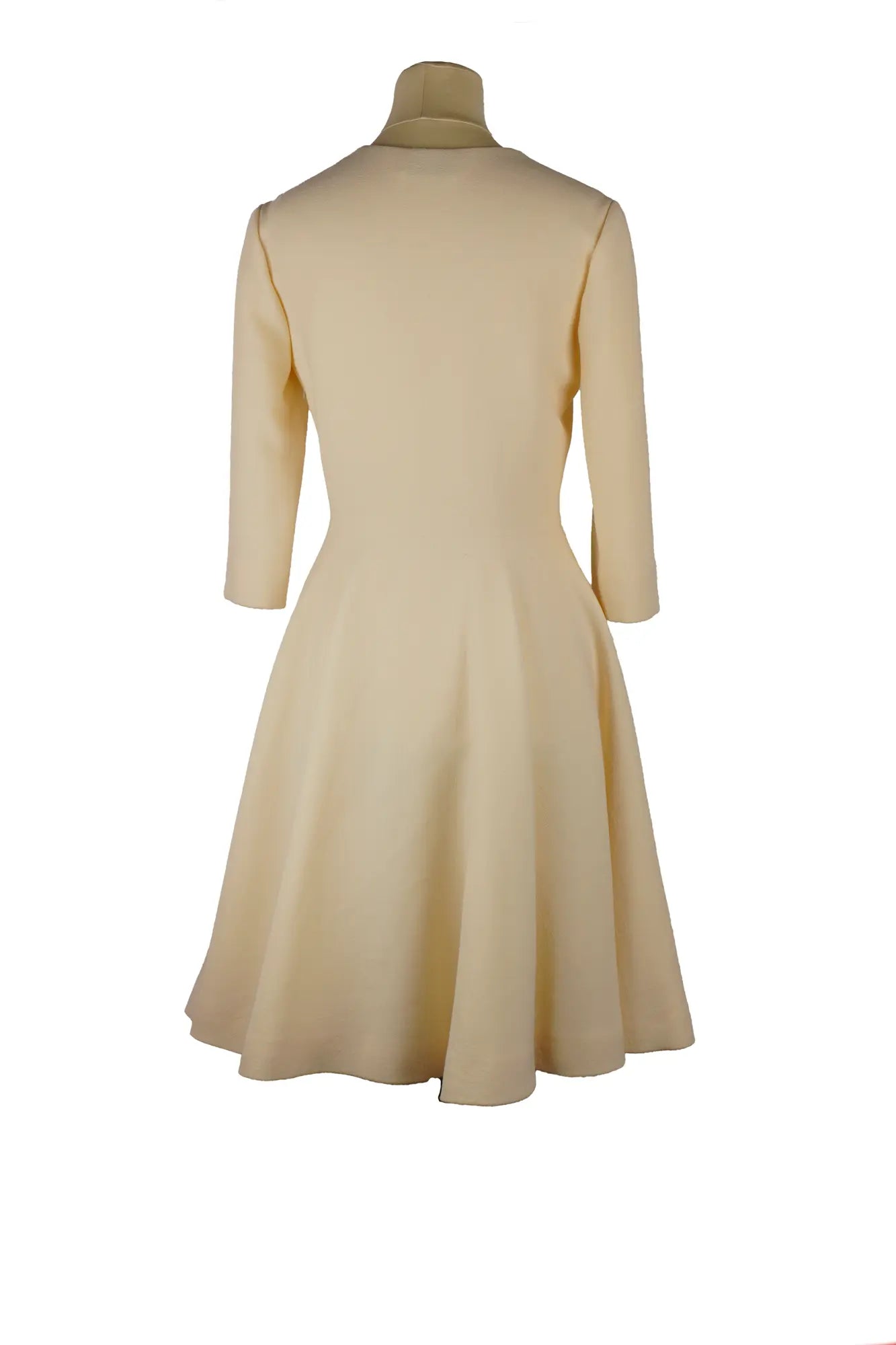 Robe Lanvin ivoire ornée de perles Taille 34FR