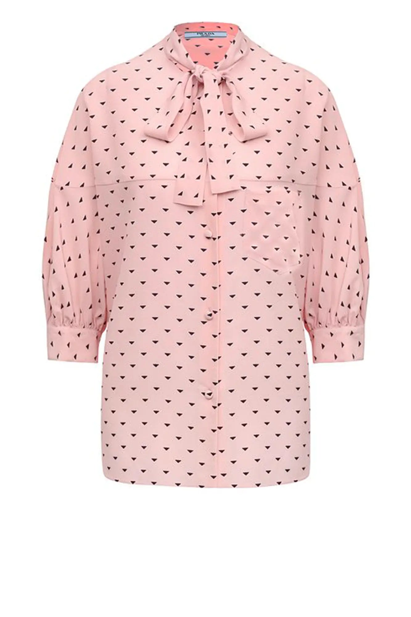 Chemisier Prada en soie rose. Parfait en toute occasion.