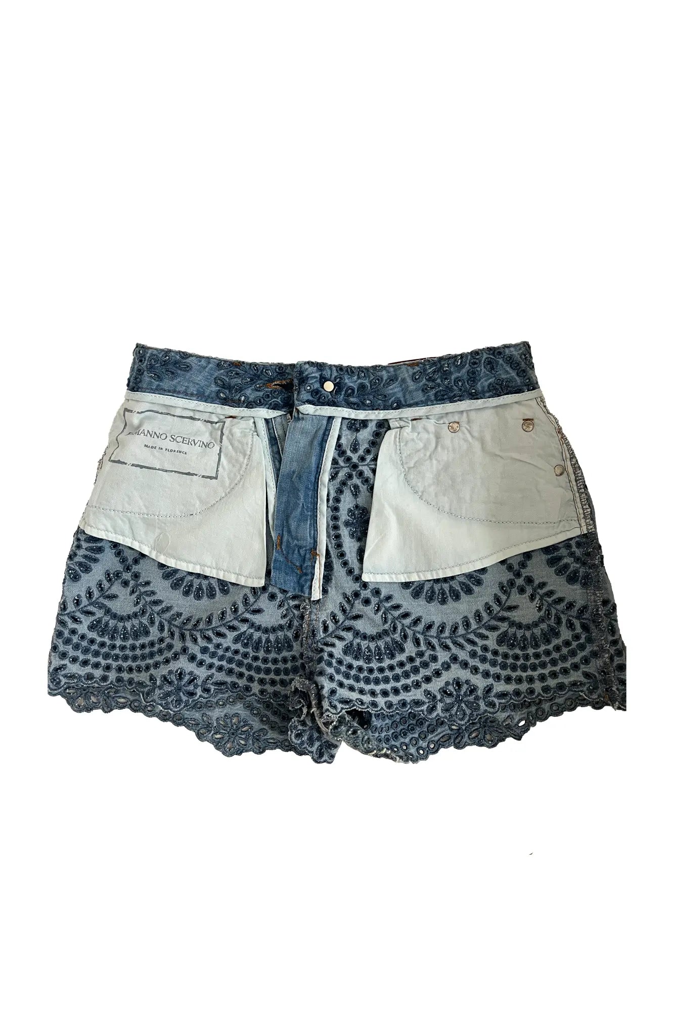 Détail dos du short Ermanno Scervino retourné – poches arrière visibles avec tampon signature de la marque, denim brodé, taille 38IT