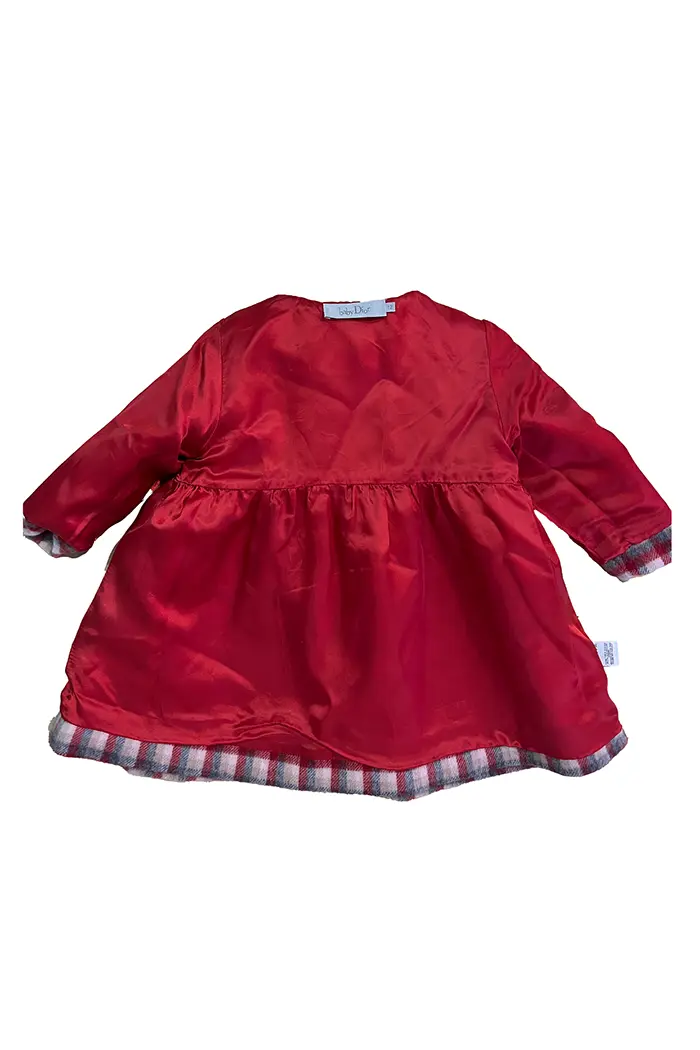 Doublure satinée rouge du manteau Baby Dior à carreaux