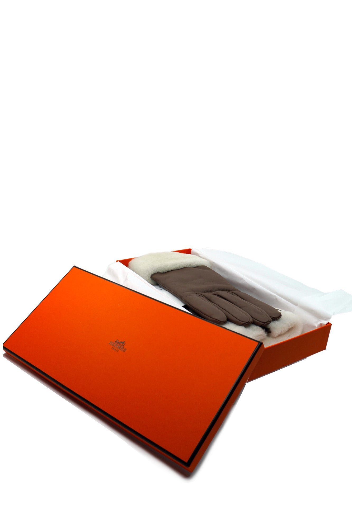 Gants Cuir Agneau Fourrés Hermes, item preloved, zoom sur la boite d'orgine Hermes