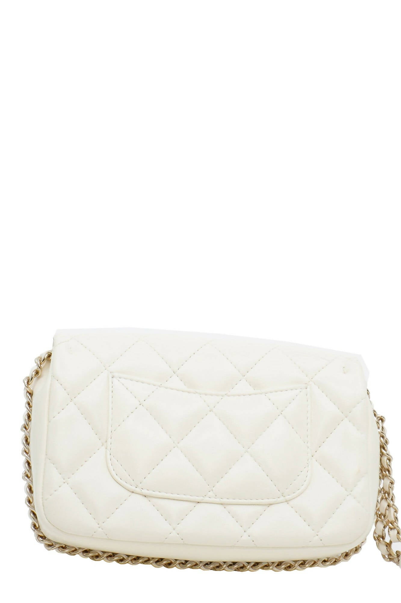 Weiße Chanel 'My Precious'-Tasche aus Lammleder mit goldenen Beschlägen, gebrauchter Artikel, Rückansicht