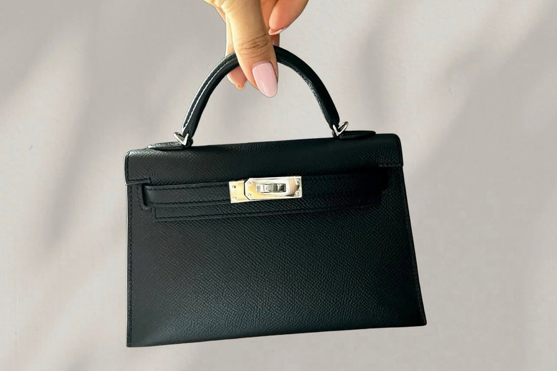 Mini Kelly Hermès noir aux côtés de pièces de luxe certifiées – l’essence du luxe de seconde main selon Reench