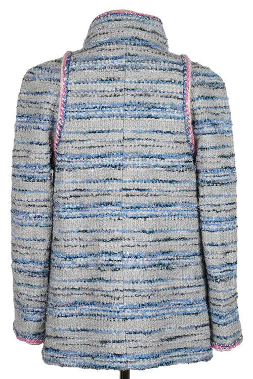 Chaqueta Chanel Tweed gris azulada, vista trasera, segunda mano