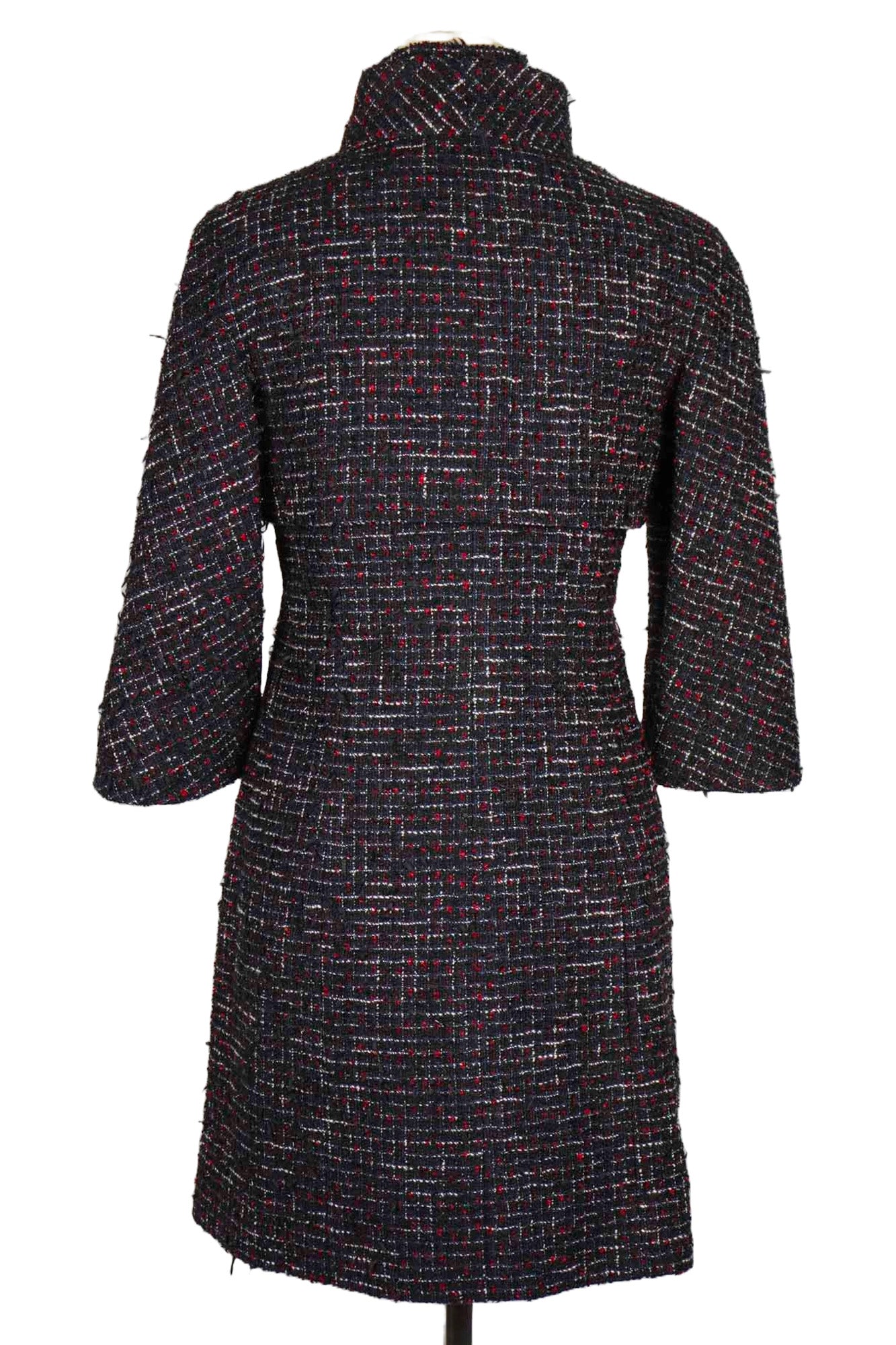 Back view of Chanel tweed coat, ref. 1000011, preloved Reench.