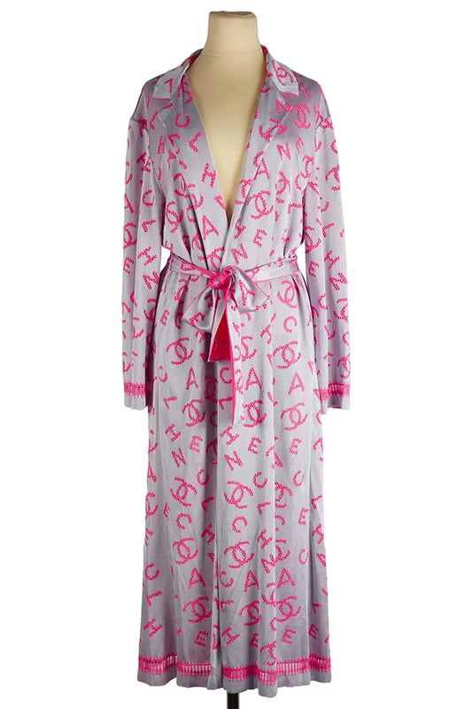 Cárdigan kimono Chanel rosa, vista frontal, segundero