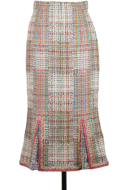 Falda Chanel Tweed Multicolor, vista trasera, de segunda mano