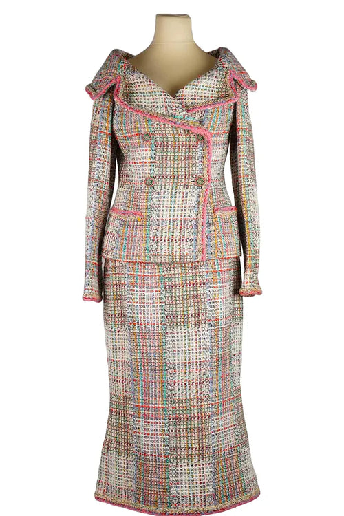 Falda Chanel Tweed Multicolor, vista de conjunto con cárdigan de tweed, segunda mano