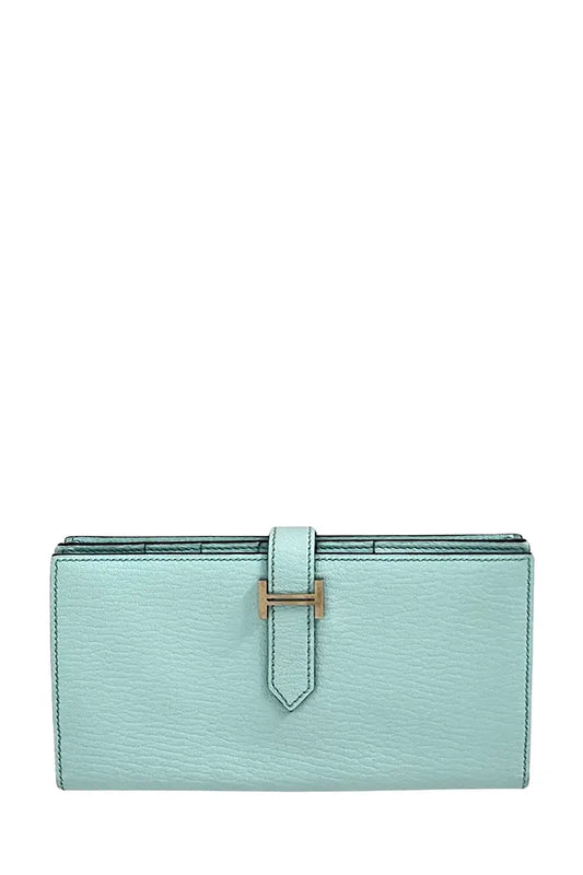 Cartera Béarn cuero turquesa con hebilla H, artículo de ocasión, vista delantera
