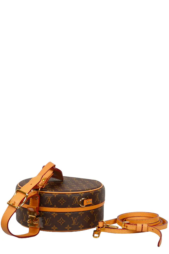 Louis Vuitton Boîte Chapeau bag in Monogram Canvas, pre-owned item, top view with removable shoulder strap