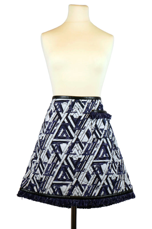 Graphic Louis Vuitton skirt with fringes finish, back view. Ref. 1000059, preowned Louis Vuitton, Reench.