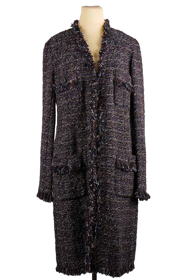 Manteau Chanel long à franges en Tweed Tweed coat, article d'occasion, vue de face