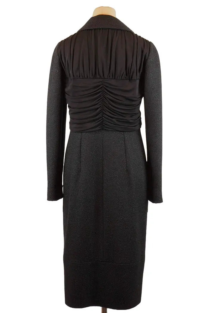 Vestido  Chanel negro de lana, artículo de segunda mano, vista trasera