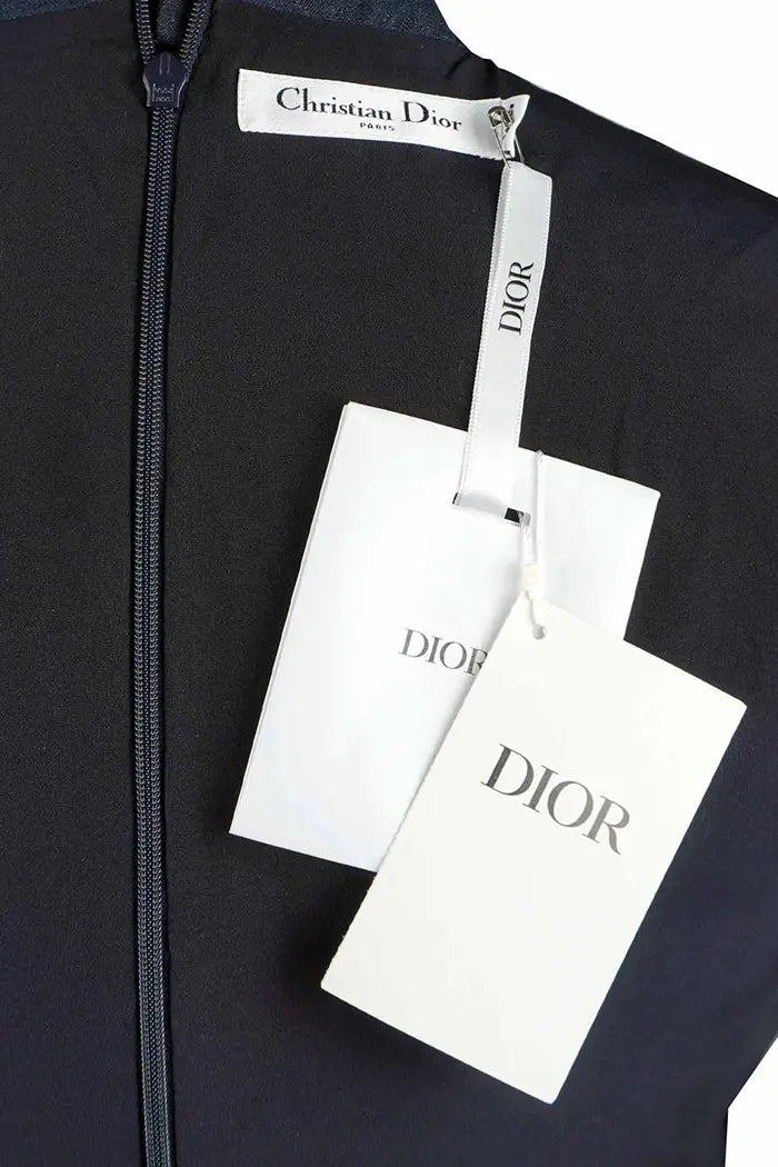 Robe Dior Bleue Marine type New Look, article d'occasion. Un article preloved, jamais porté