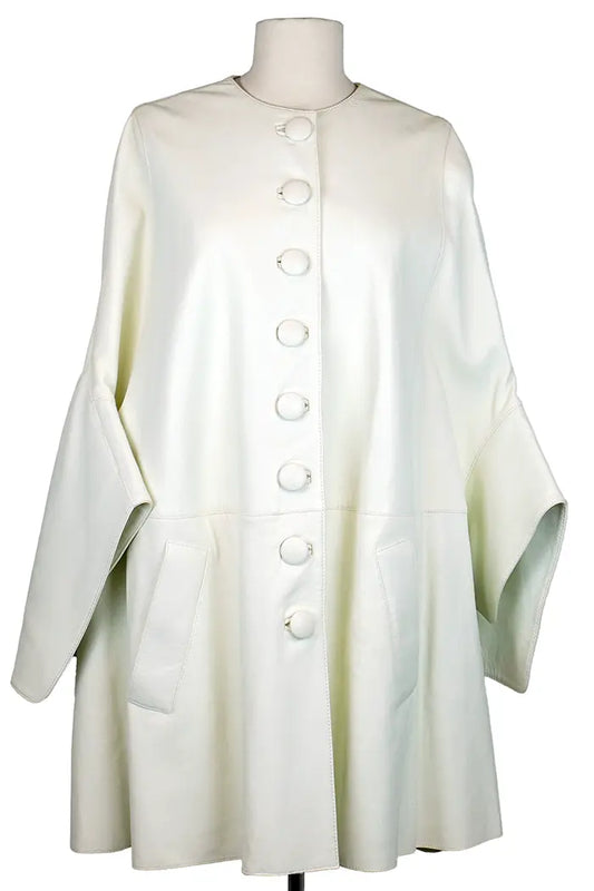 Lanvin White Lambskin Cape, artículo de segunda mano, vista frontal