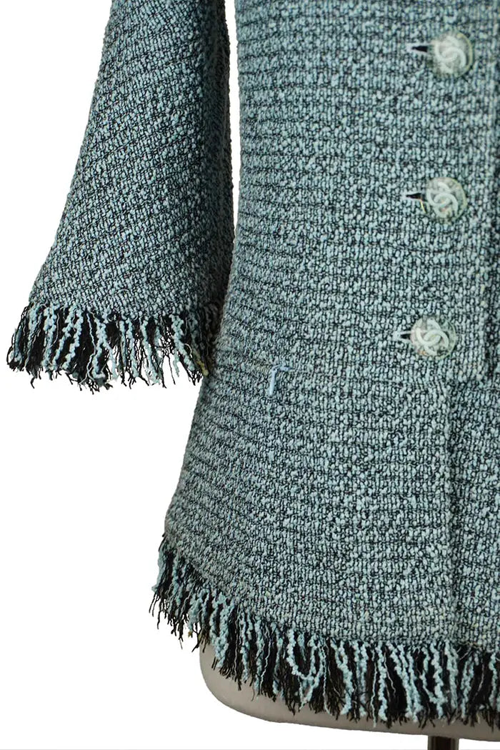 Chaqueta de tweed azul, artículo usado, se centra en el material de tweed