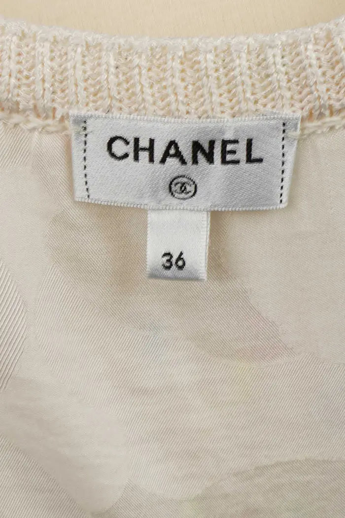 Robe Chanel en tweed, article d'occasion, zoom sur l'étiquette Chanel