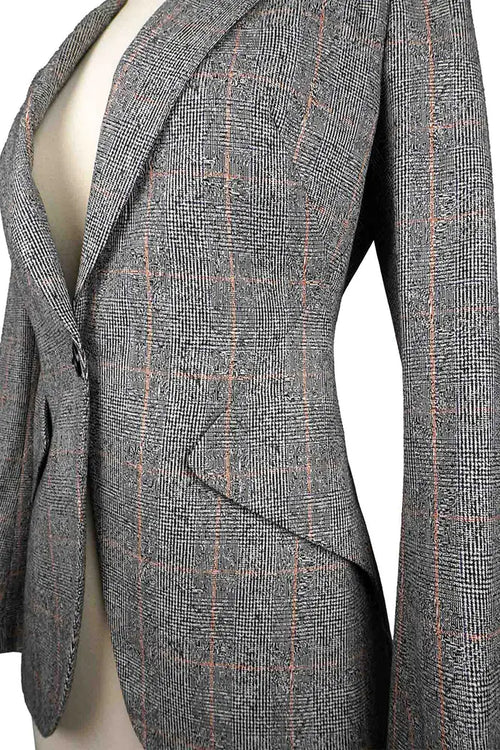 Alexander McQueen-Blazer aus karierter Wolle, schmal geschnitten, Second-Hand-Artikel, Detailansicht der Knopfleiste