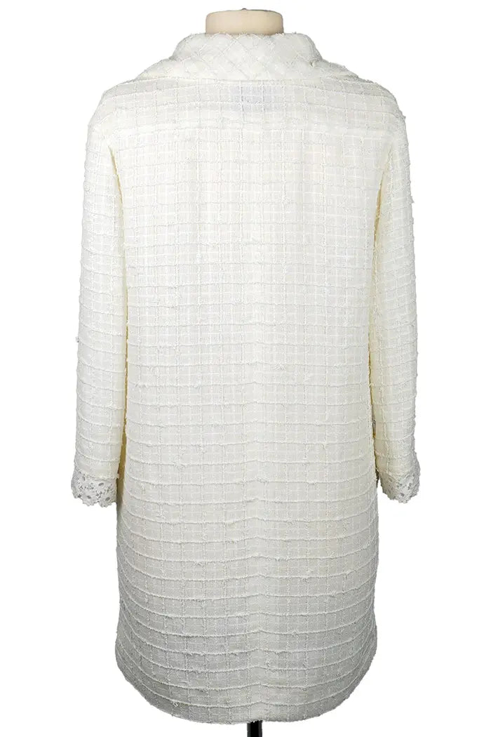 Robe-chemise Chanel en tweed et dentelle blanche, Paris-Capri Resort, article d'occasion, vue du dos