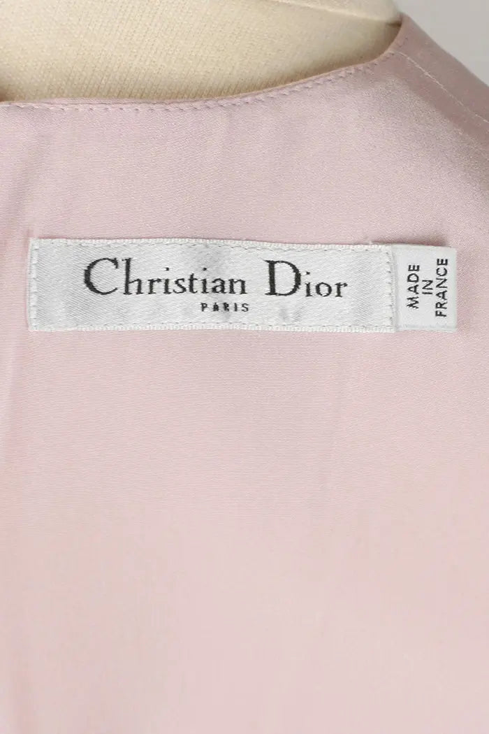 Christian Dior Kleid in Puderrosa und 3/4-Ärmeln, gebrauchter Artikel, Zoom auf das Etikett