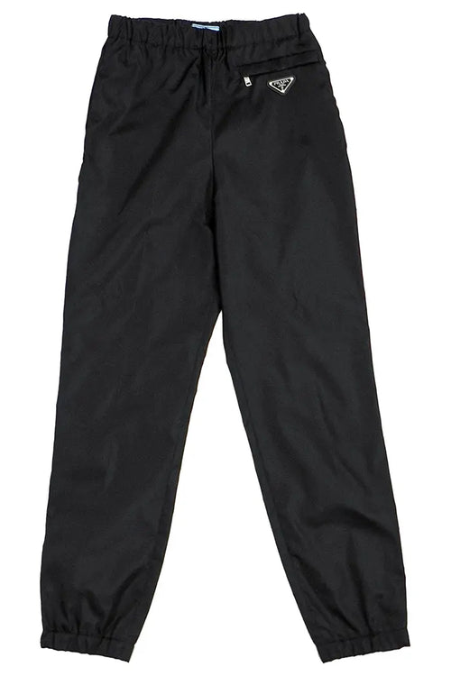 Pantalones Prada de gabardina negra reciclada Re-Nylon y cintura elástica, artículo de segunda mano, vista frontal