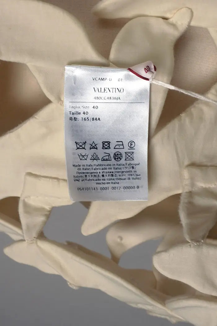 Valentino openwork cape in white virgin wool and cashmere, zoom on the size label