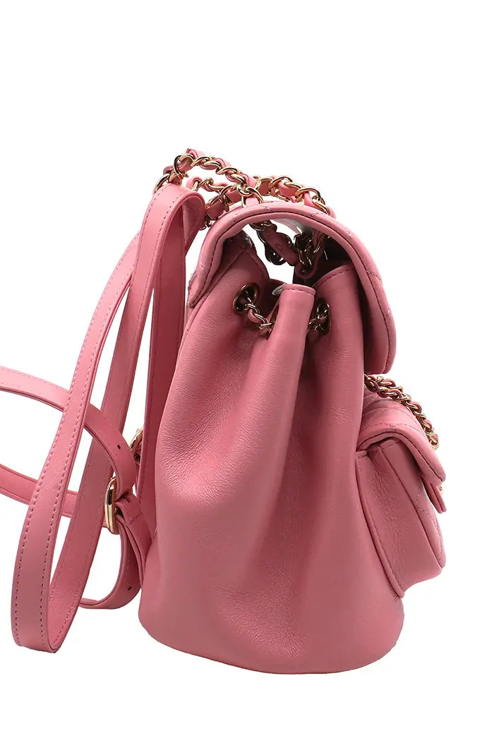 Chanel Duma Mochila  en piel de cordero acolchada rosa empolvado, artículo de segunda mano, vista lateral derecha