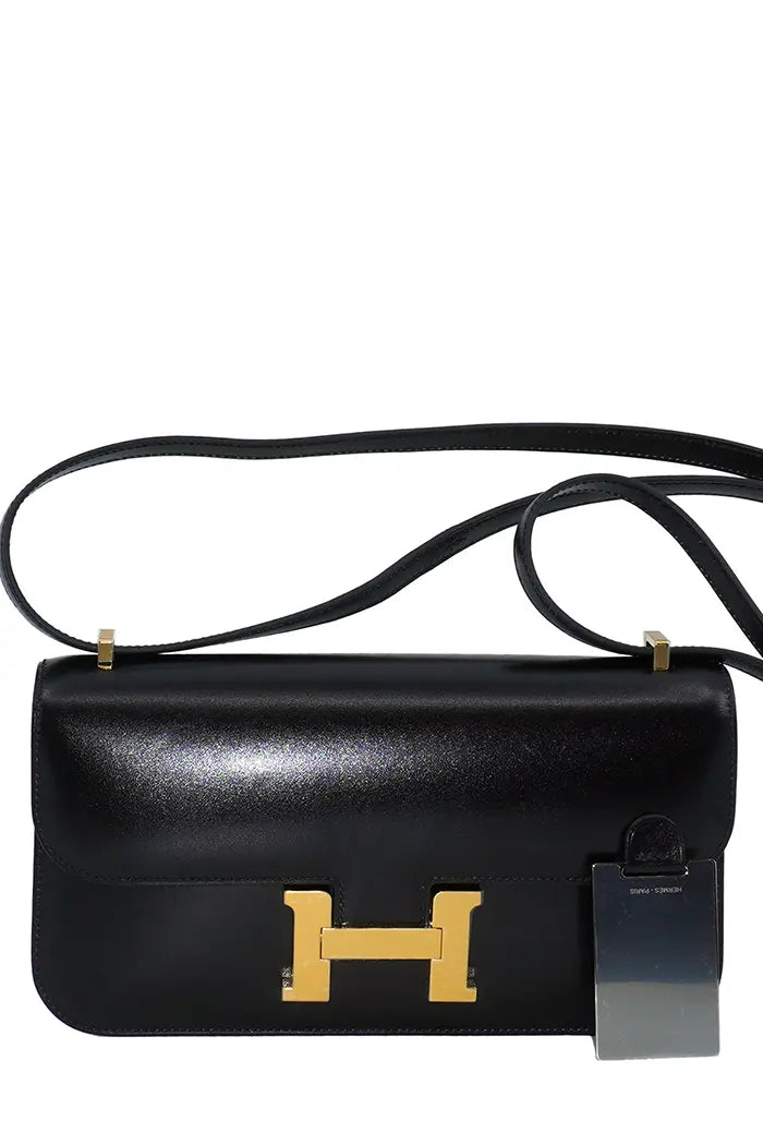 Tasche Constance Box Noir Hermès gebraucht, in sehr gutem Zustand. 