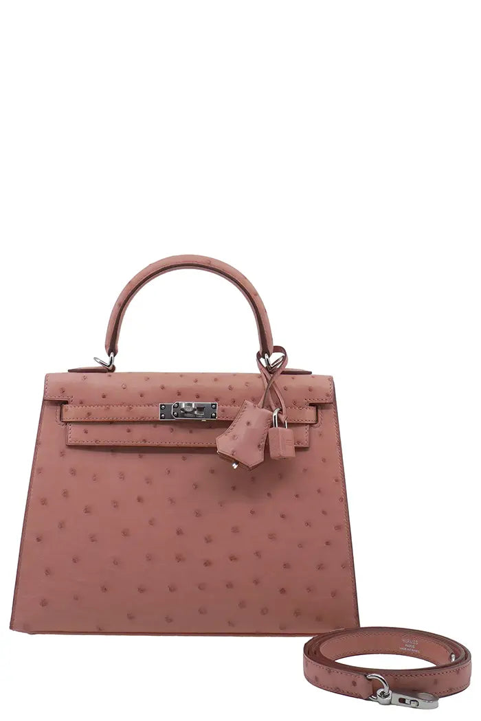 Tasche Hermès Kelly 25 gebraucht, aus Terrakotta-Straußenleder.