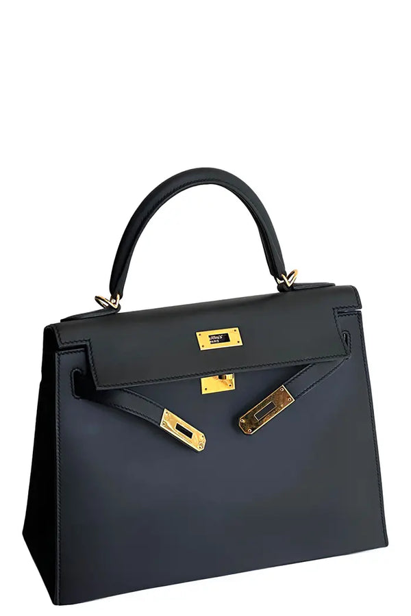 Hermès Kelly d'occasion en cuir Sombrero Noir avec hardware en or.