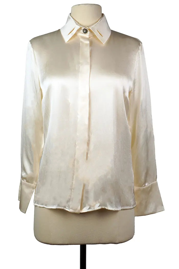 Chanel cream silk long-sleeve shirt, Size 38 FR, without tie