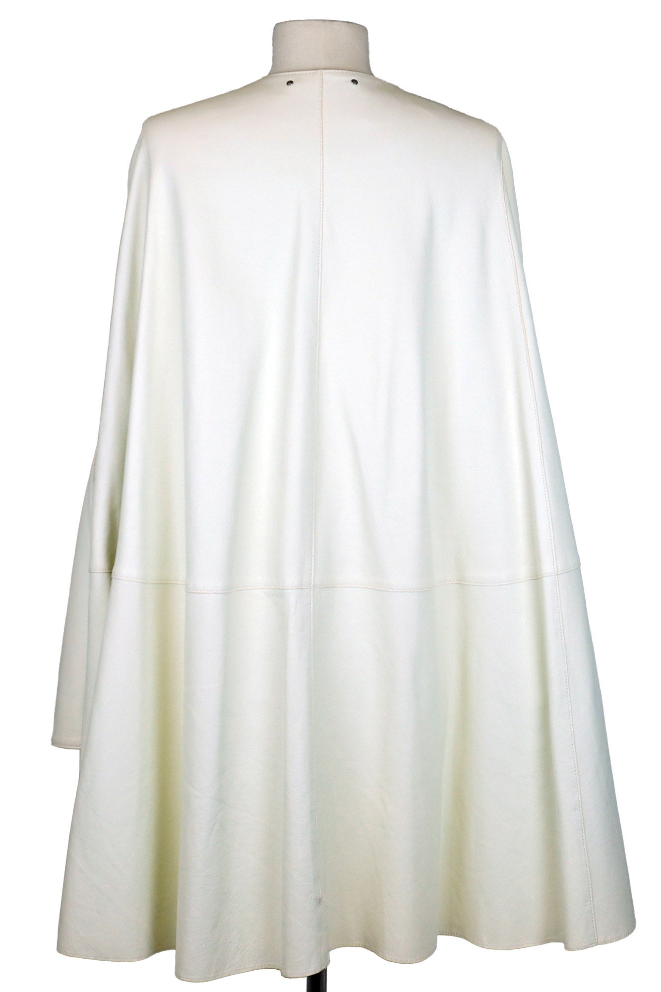 100073 White Lanvin cape, Reench preloved, seen from the back.