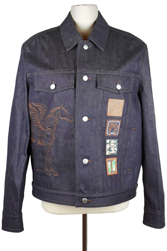 Hermès Icone au Carré denim boyfriend jacket, Size 48, never worn with tags, preloved, certified authentic, eco-friendly fashion. Includes travel garment bag. One-day DHL delivery. | Hermès Icone au Carré Boyfriend-Jacke, Größe 48, nie getragen, nachhaltige Mode.